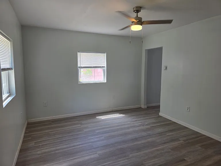 1505 Huey St — Photo 3