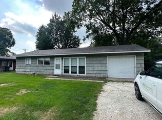 1509 S Mattis Ave, Champaign, IL 61821