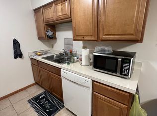 1010 S Buchanan St APT 6, Wilmington, IL 60481