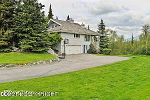 3rd image of 6851 Crooked Tree Dr