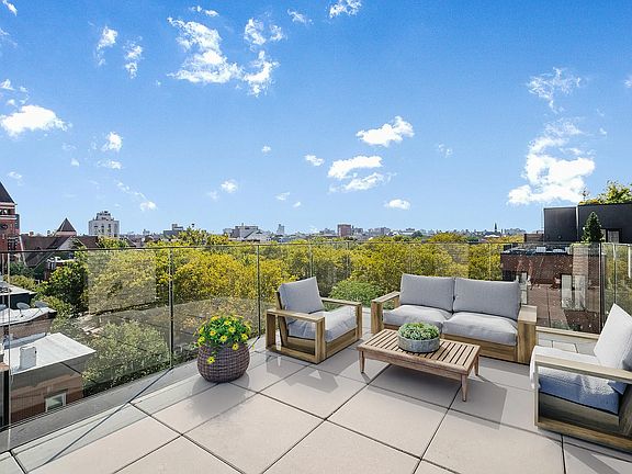 2nd image of 435 Tompkins Ave Penthouse 3