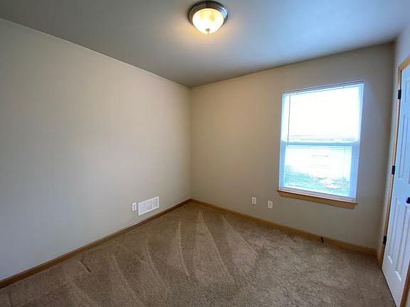 5th image of 117 SE Rock Garden Ln #117