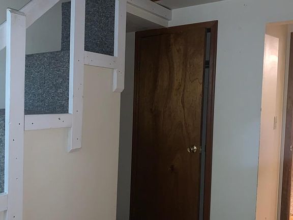4th image of 2722 Jefferson Ave APT 1