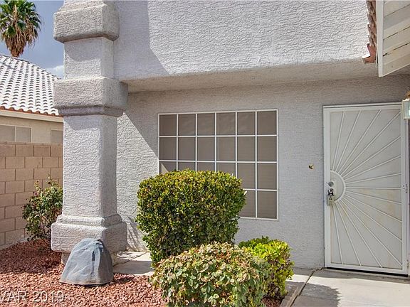 4th image of 6812 Haven Hollow Ave