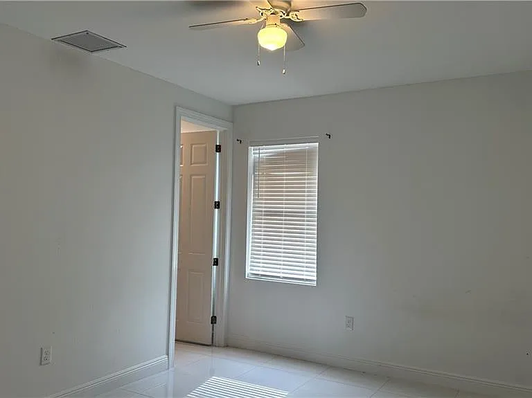 5901 Rita Ave N — Photo 9