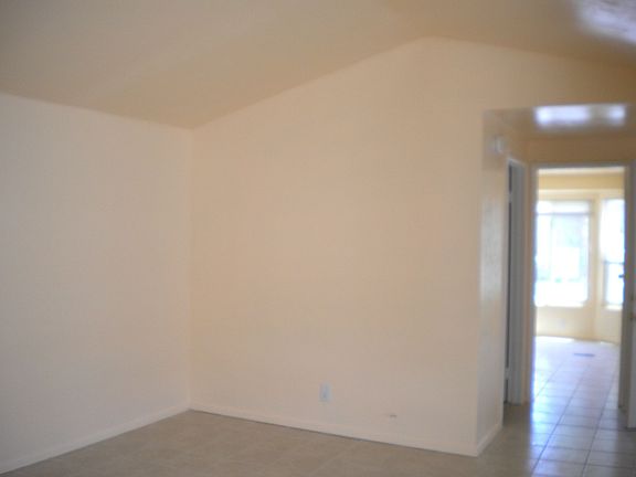 3rd image of 1711 Home Ter
