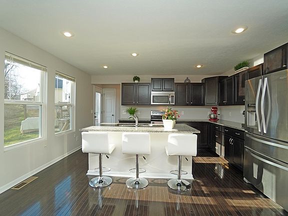 5th image of 2653 Chopin Dr