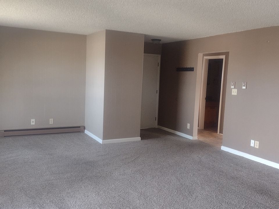 1st image of 909 11th St APT A