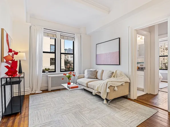 599 W End Ave APT 5A, New York, NY 10024