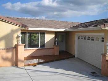 1st image of 5040 Colina Dr