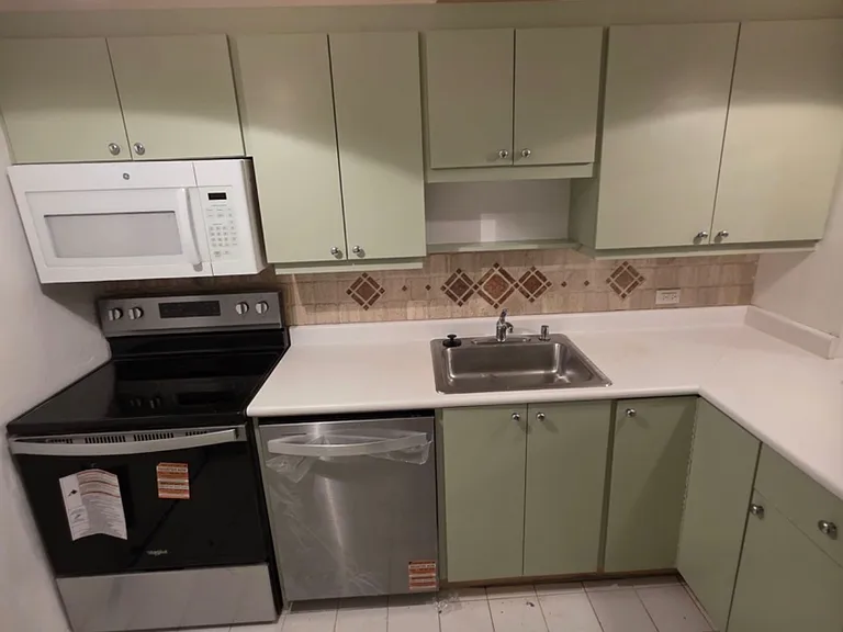 251 Galen Dr #302 — Photo 12
