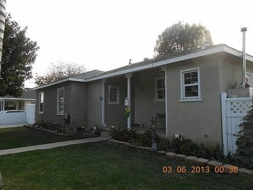 1st image of 10123 Lemona Ave