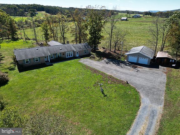 3rd image of 405 Green Pine Estates Dr