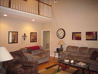 5th image of 307 Friendswood Dr