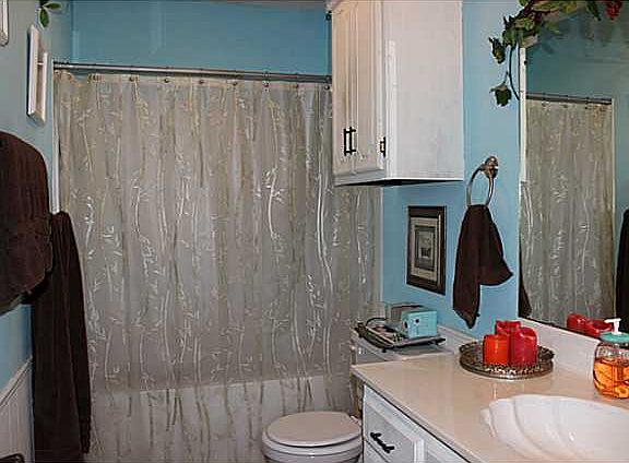 3rd image of 339733 E 13th St
