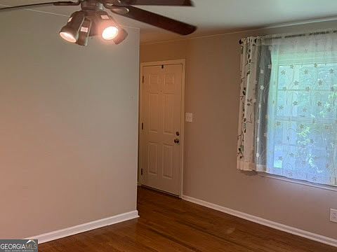 4th image of 85 Greenwood Ln