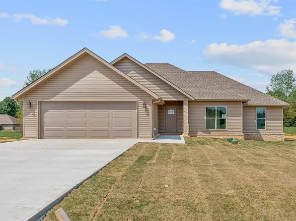 123 Raymond Dr, Paragould, AR 72450