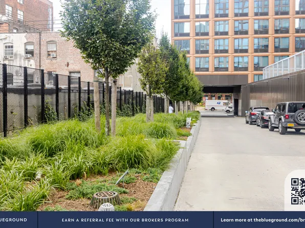 87 Commercial Street image 28 of 35