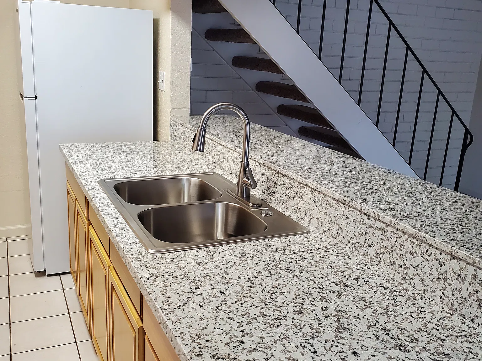 2 bed, 935 sqft, $1,725 — Photo 4