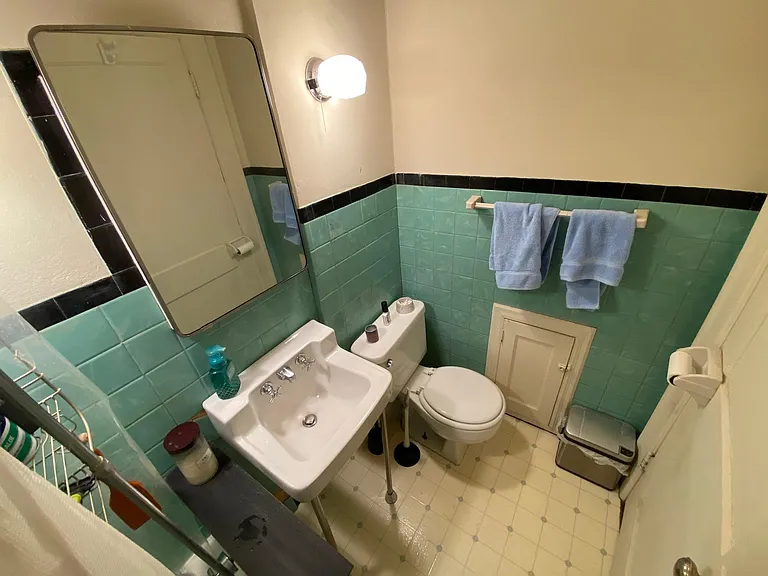3221 Emerson Ave S — Photo 8