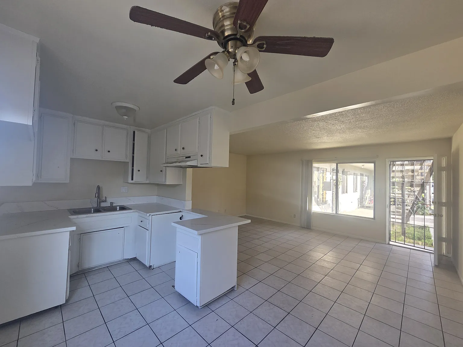 2 bed, $2,298 — Photo 3