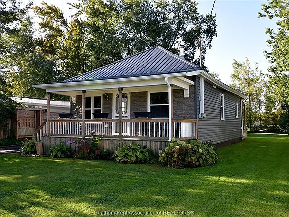 3rd image of 36 Talbot St W
