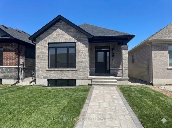 83 Athabaska Dr, Belleville, ON K8N 0T2