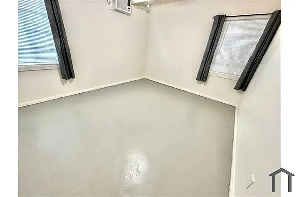 Photo 2 of 6 - 66433 7th St #G - Desert Hot Springs, CA Building Photo - 66433 7th St #G