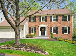 8414 Sweet Pine Ct, Springfield, VA 22153