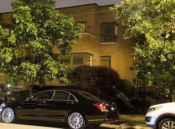 2nd image of 6534 N California Ave #6534