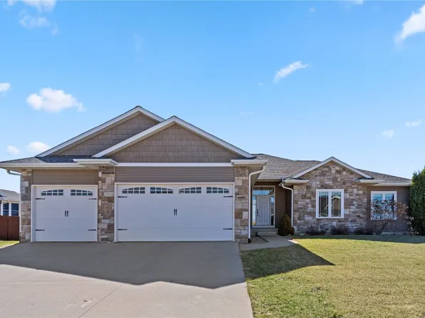 6408 Hoover Trail Rd SW, Cedar Rapids, IA 52404