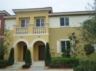 8924 SW 19th St, Hollywood, FL 33025