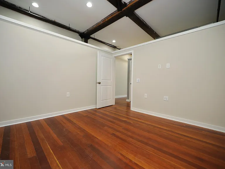 3450 J St #113 — Photo 8