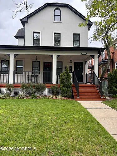 700 5th Ave #B Photo 1