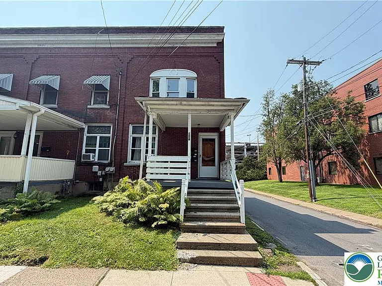 156 Hanover St #156B — Photo 1
