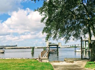 4805 River Point Rd, Jacksonville, FL 32207