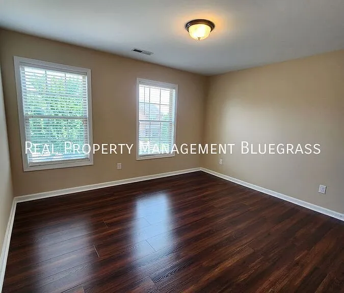 1006 Sugarbush Trl — Photo 15