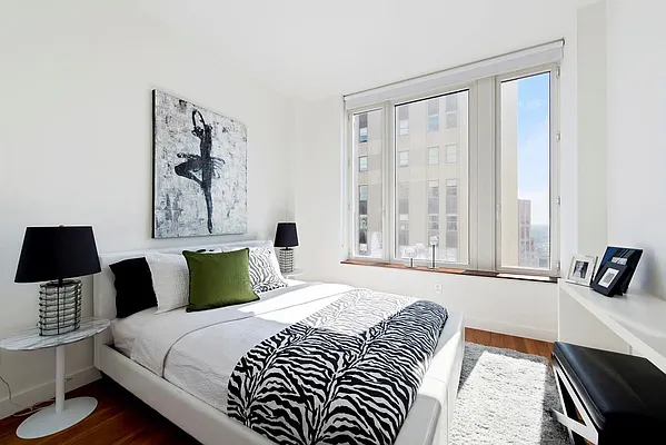 Sold by Douglas Elliman | media 24