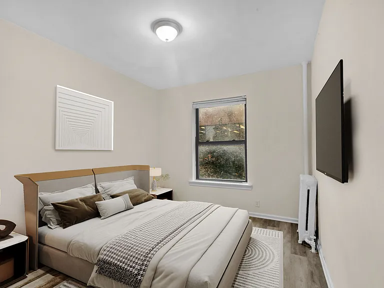 229 W 105th St #33 — Photo 3
