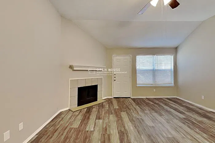 4 bed, 2.0 bath, 1929 sqft, $2,150 — Photo 3
