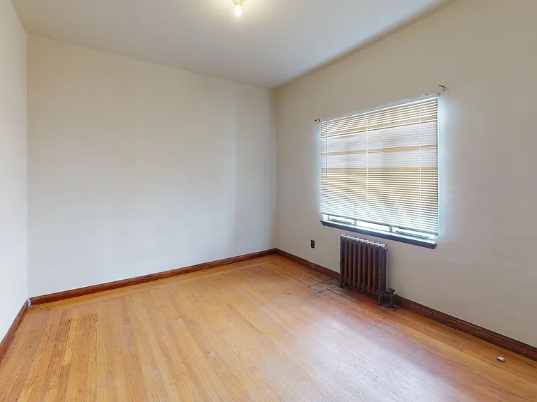 2363 Le Conte — Photo 15