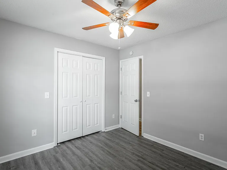6130 Blue Ash Dr — Photo 37