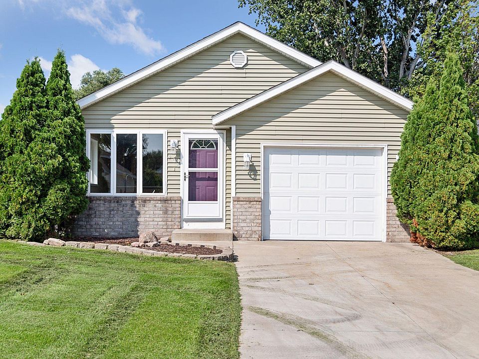 1st image of 304 Lady Slipper Ave NE
