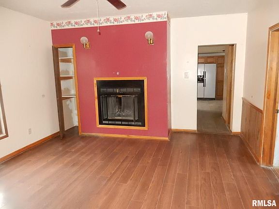 2nd image of 623 S 11th St