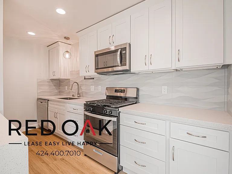 418 N Broadway Ave #5 — Photo 7
