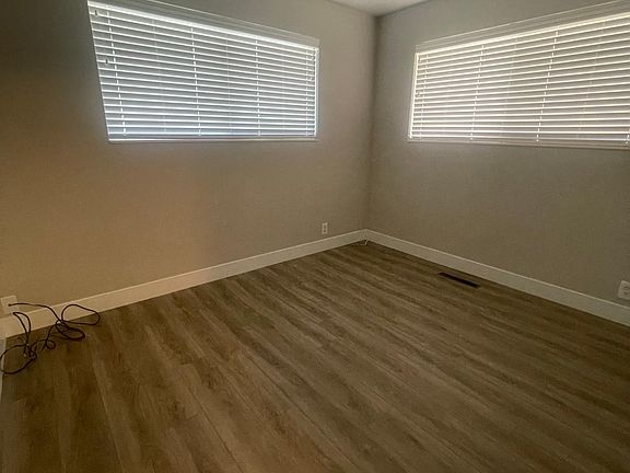 5th image of 665 N Desoto St #A
