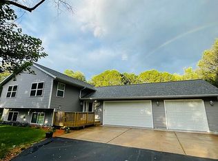 2088 Helke Rd, Kronenwetter, WI 54455