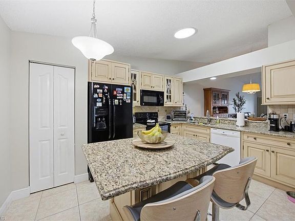 3rd image of 905 New Waterford DR #204