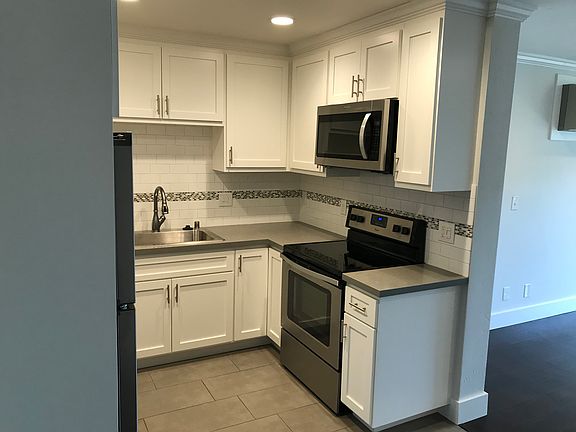 3rd image of 3579 Terrace Way #7