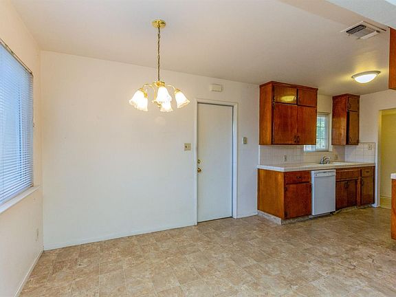 4th image of 4480 N Eddy Ave